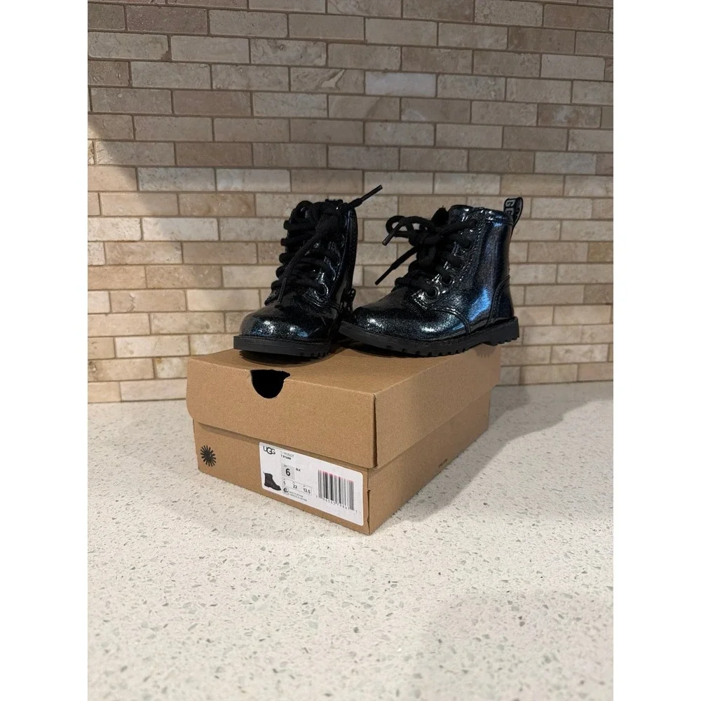 UGG Ashton Glitter Boots Girls‎ NWT